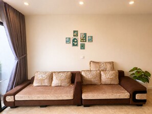 Interior - Modern Downtown Oasis - Heart of Tuy Hoa City (Tuy Hòa)