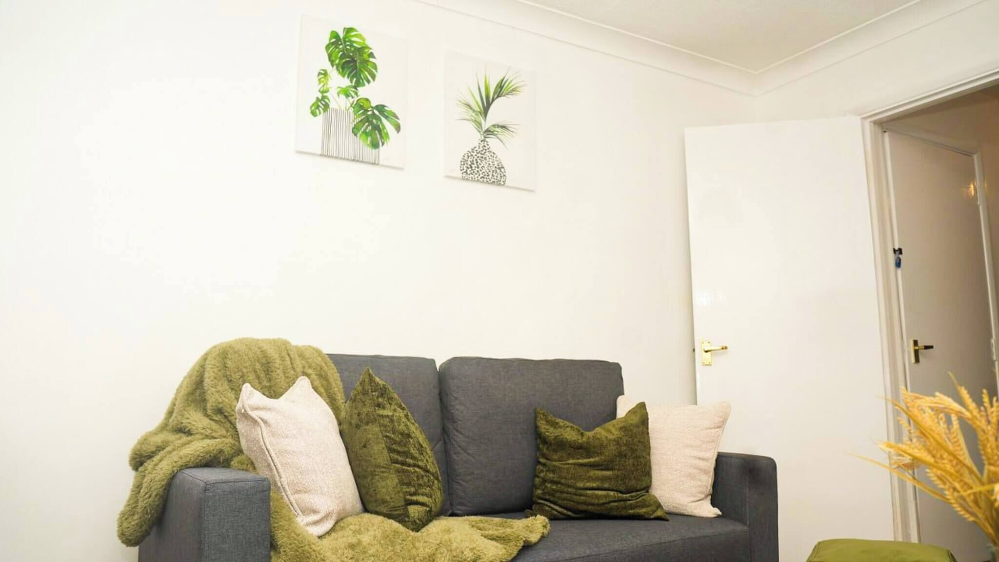 Apartment, 1 Bedroom | Living room