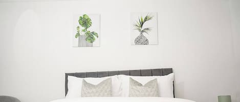 Apartment, 1 Bedroom | 2 bedrooms