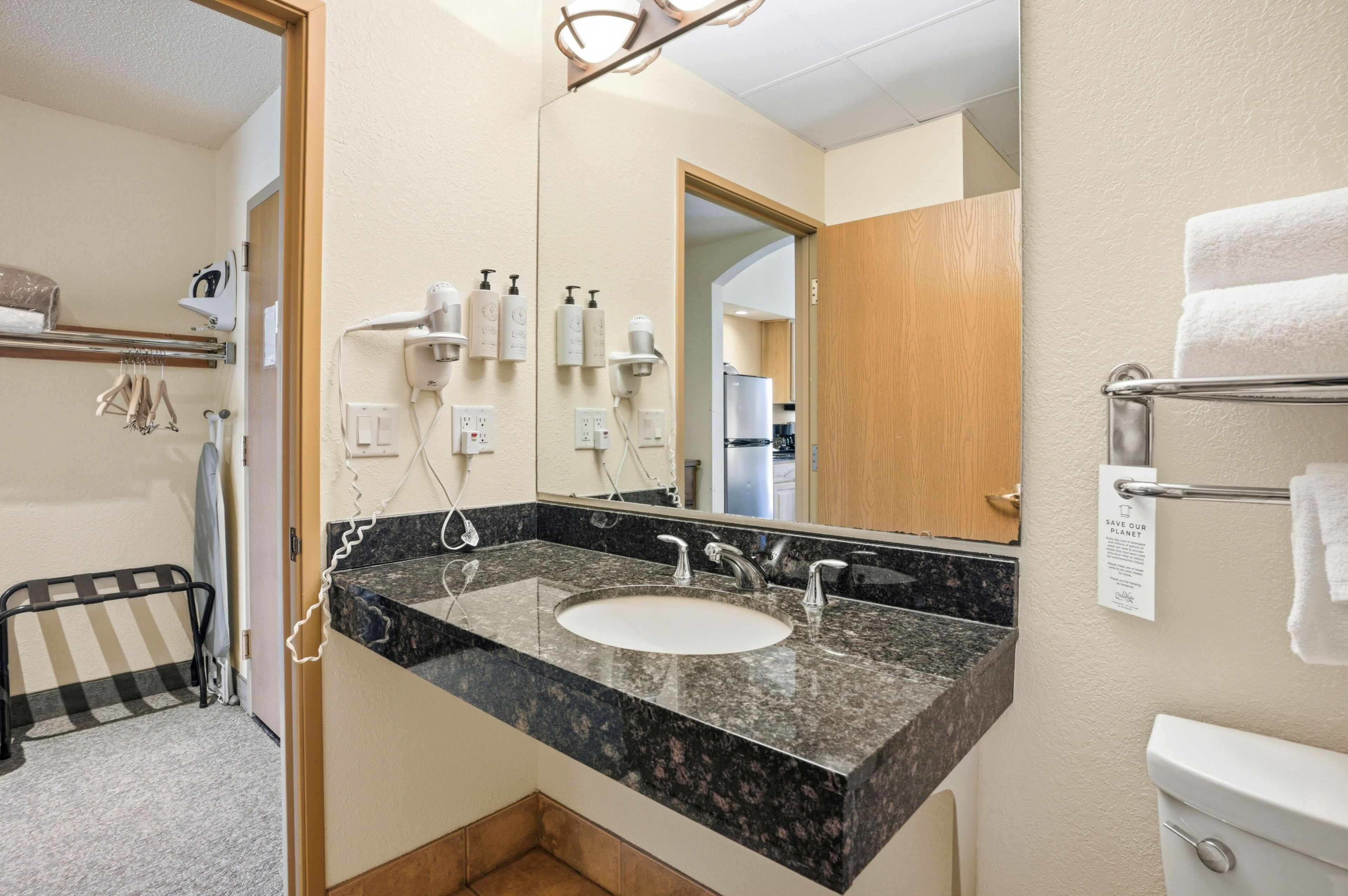 Towels, soap, shampoo, toilet paper