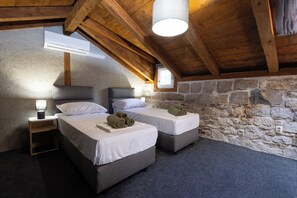 Spa - PS Heritage Stone House (Split)