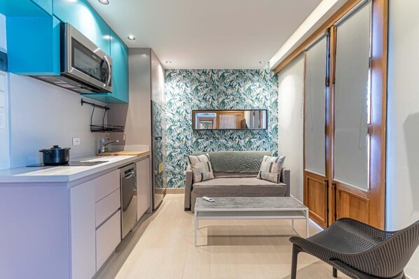 Private kitchen - Zona Colonial Flat · Rooftop Terrace & Cathedral (Santo Domingo)