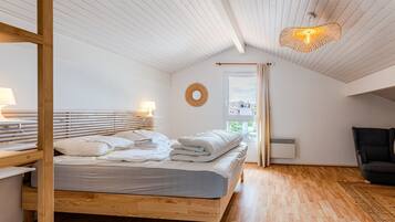 3 Schlafzimmer, Bügeleisen/Bügelbrett, WLAN, Bettwäsche