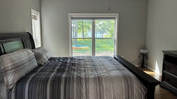 3 bedrooms, free WiFi, bed sheets