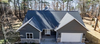 Beautiful lakefront house on Petenwell Lake
162 feet of lake frontage and dock.