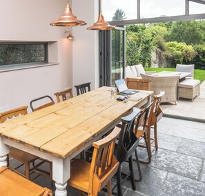 Dining - The Bruton House (Bruton)