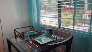 House, 1 Bedroom, Patio | Dining