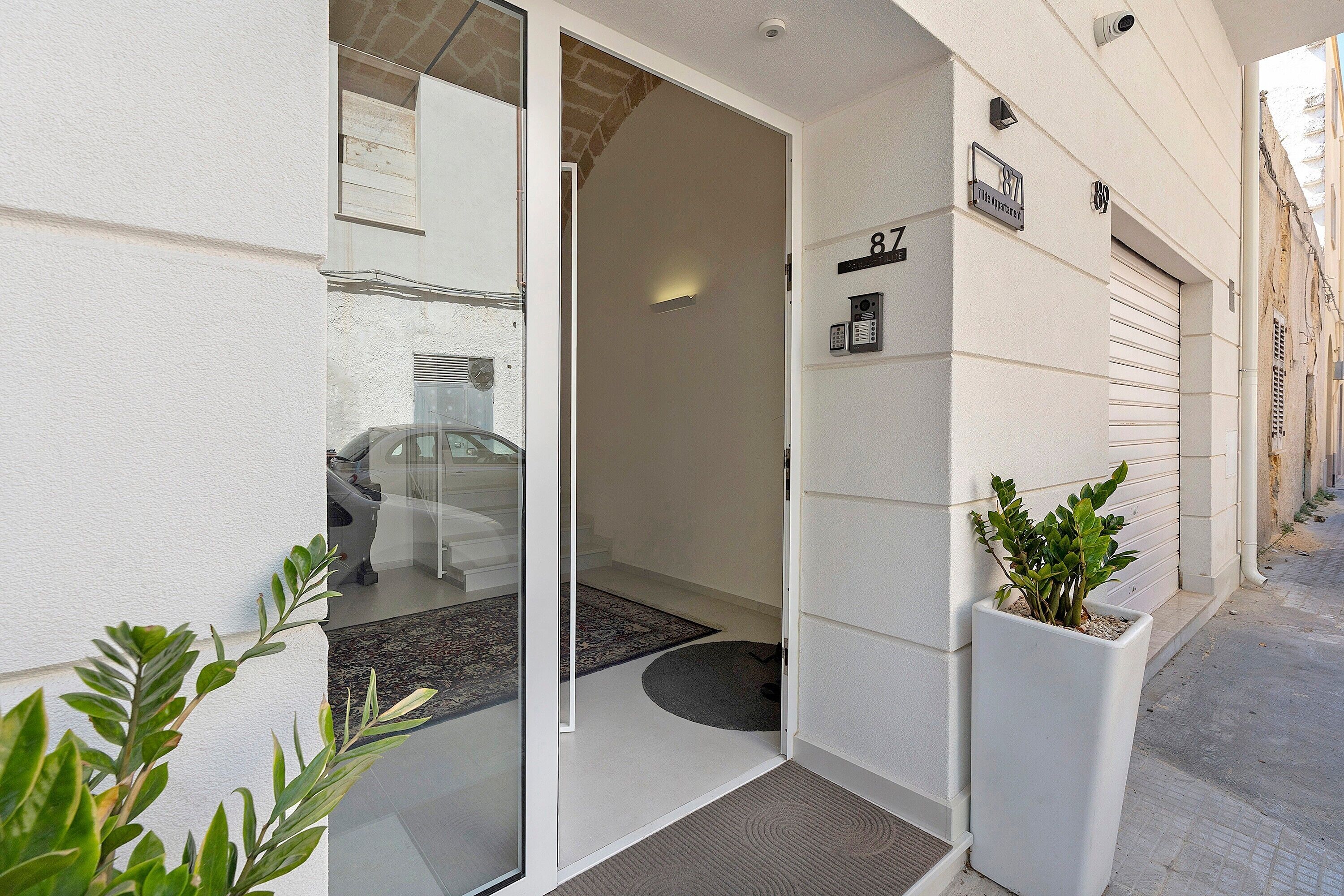 تفاصيل الفندق من الخارج