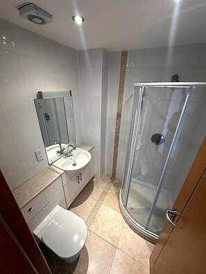 Comfort Apartment, Balcony, Lake View | Bathroom | Shower, towels, soap, toilet paper - LILA Lake Isle Luxury Aparthotel (Saint angela's Campus)