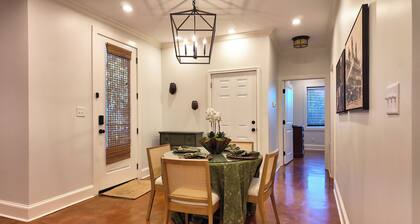 Elegant Loft Located Right On Broad Street