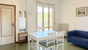 Uklassifisert bilde, 4 av 17, knapp