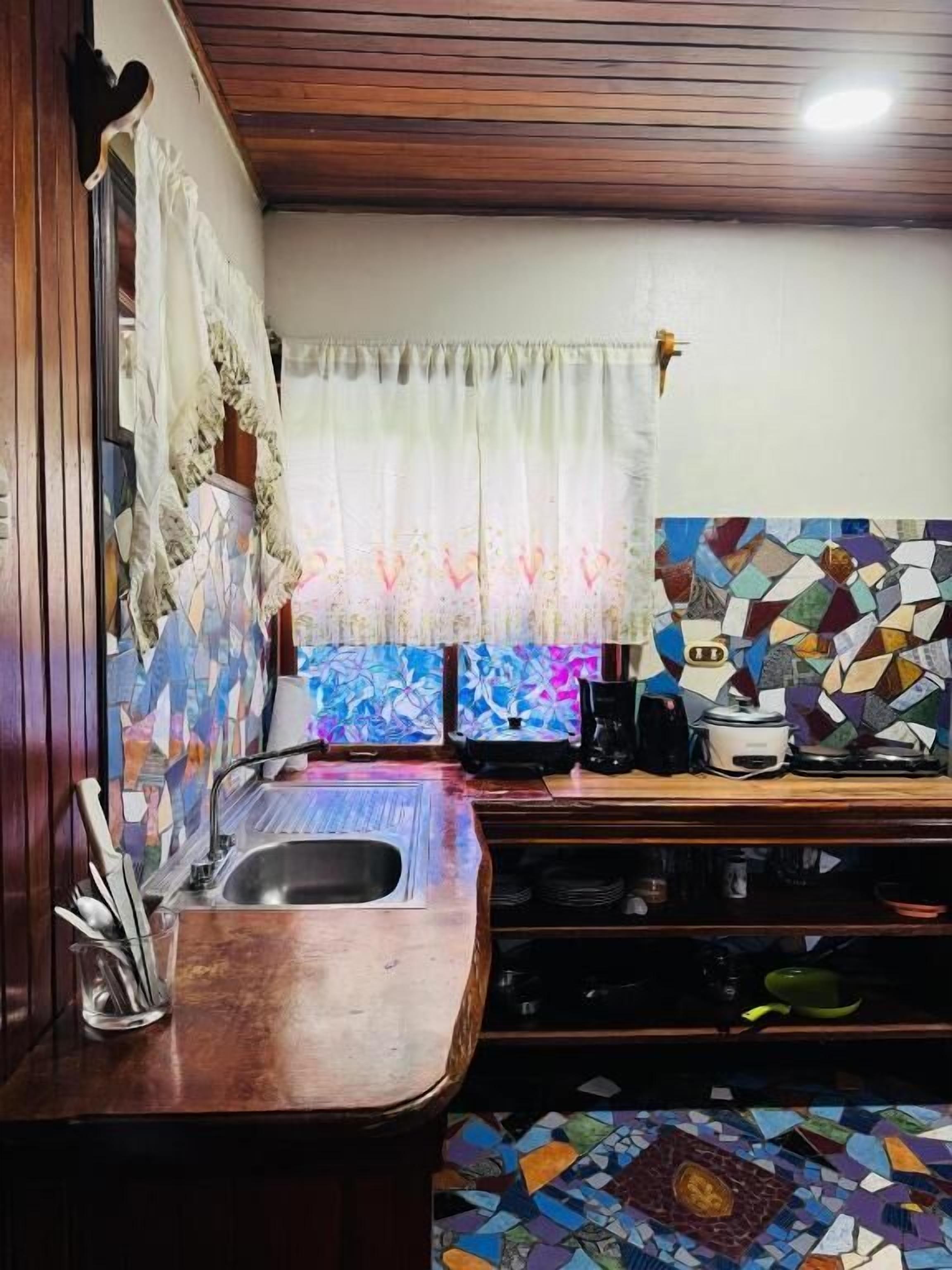 Apartament familiar, vistes al jardí | Cuina privada