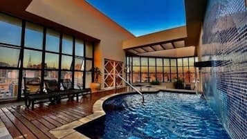 Apartment | Pool | Outdoor pool