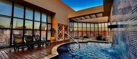 Apartment | Pool | Outdoor pool
