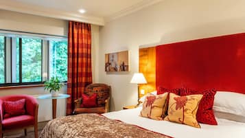 Quarto casal standard | Escrivaninha, Wi-Fi de cortesia, roupa de cama