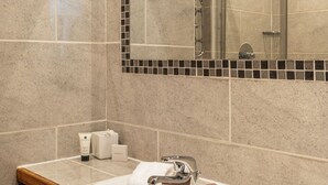 Unclassified image, 4 of 16, button - Knights Suite Rooms and Events (Royal Leamington Spa)