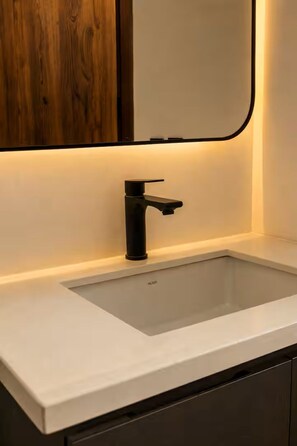 Bathroom - High-Rise Luxury Studio in San Salvador (San Salvador)