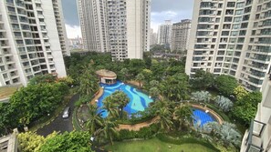 Pool - 2-Bedroom Apartment with River & Sea View in Central Haikou (haikou)