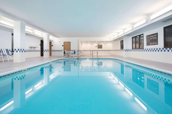 Fairbridge Inn & Suites Thornton - Thornton, CO
