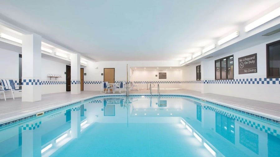 FairBridge Inn & Suites Thornton