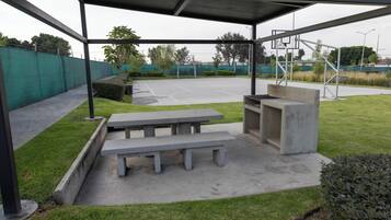 Luxury Apartment, Non Smoking, City View | Outdoor dining