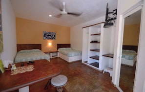 Classic Double Room, Balcony, Beach View | Iron/ironing board, free WiFi - Bungalows Boutique (Acapulco de Juárez)