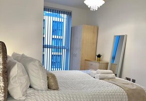 1 chambre, fer et planche à repasser, Wi-Fi gratuit, draps fournis