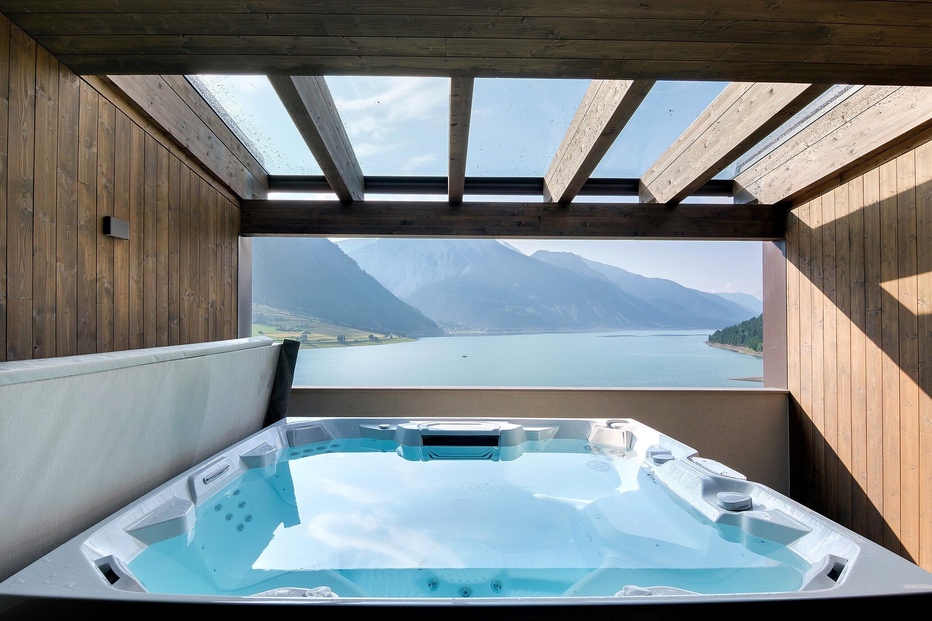 Bain à remous extérieur
