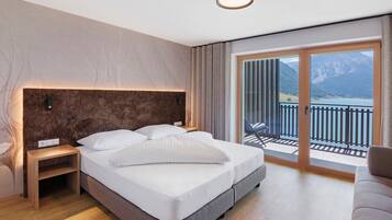 WiFi, bed sheets