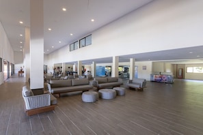 Lobby - Exclusive Oceanfront Bungalow with Included Service Eco Resort Carneiros (Praia dos Carneiros)