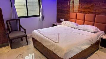 Habitación Deluxe doble | Escritorio y wifi gratis