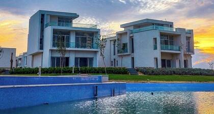 1 & 2 bed room with Laggon view porto golf marina