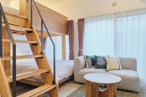 Apartamento (103 Non Smoking) | Ferros/tábuas de passar roupa, Wi-Fi de cortesia