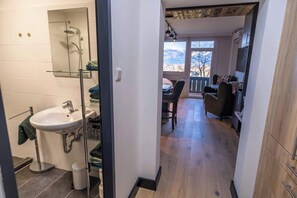 Dusche, Haartrockner, Shampoo