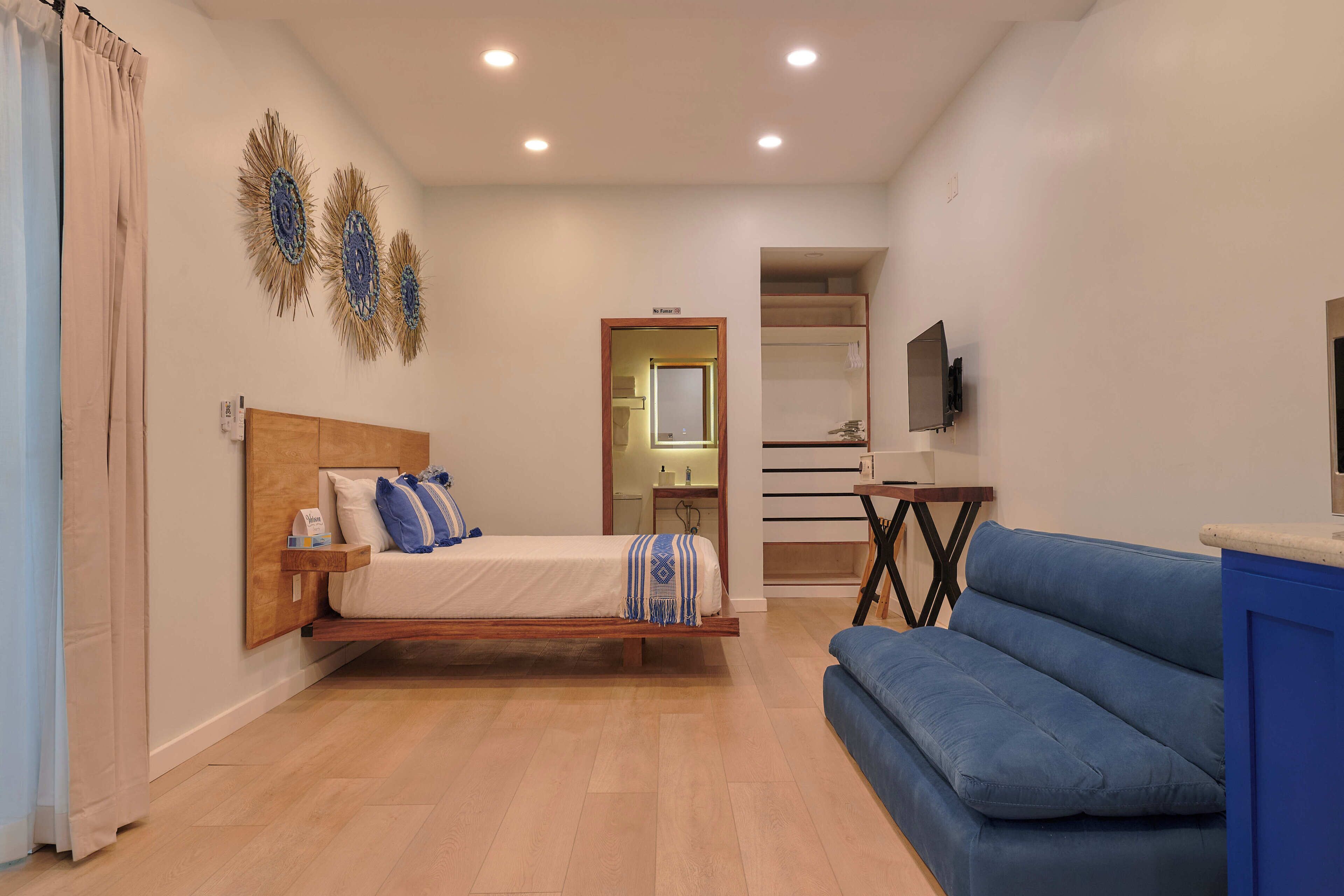 Junior Studio | Premium bedding, in-room safe, free WiFi, bed sheets