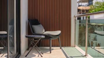 Comfort Room, Balcony | Terrace/patio
