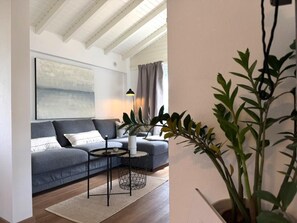 Living area - NEW! Vacation home Rüm Hart 200 meters to the lake (Lembruch)