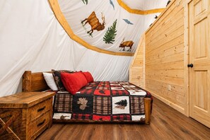 Unclassified image, 4 of 36, button - Tepee | Resort Access - Smoky Mountain Stay (Sevierville)