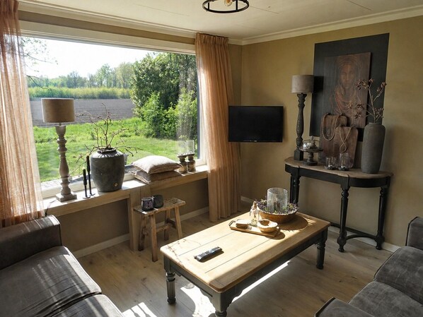 House | Living room - Vechtdal Chalet de Wilg (Rheezerveen)