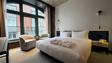 Coffres-forts dans les chambres, bureau, Wi-Fi gratuit