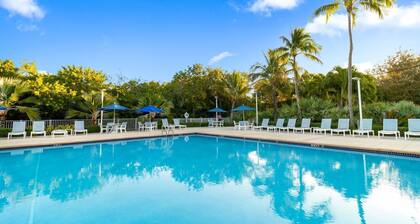 2BR Suite w/ Partial Ocean View & Beach Access
