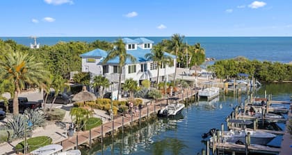 1BR Suite w/ Partial Ocean View & Beach Access