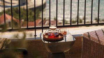 Luxury-Apartment, Balkon, Strandblick | UnterkunftsgelÀnde