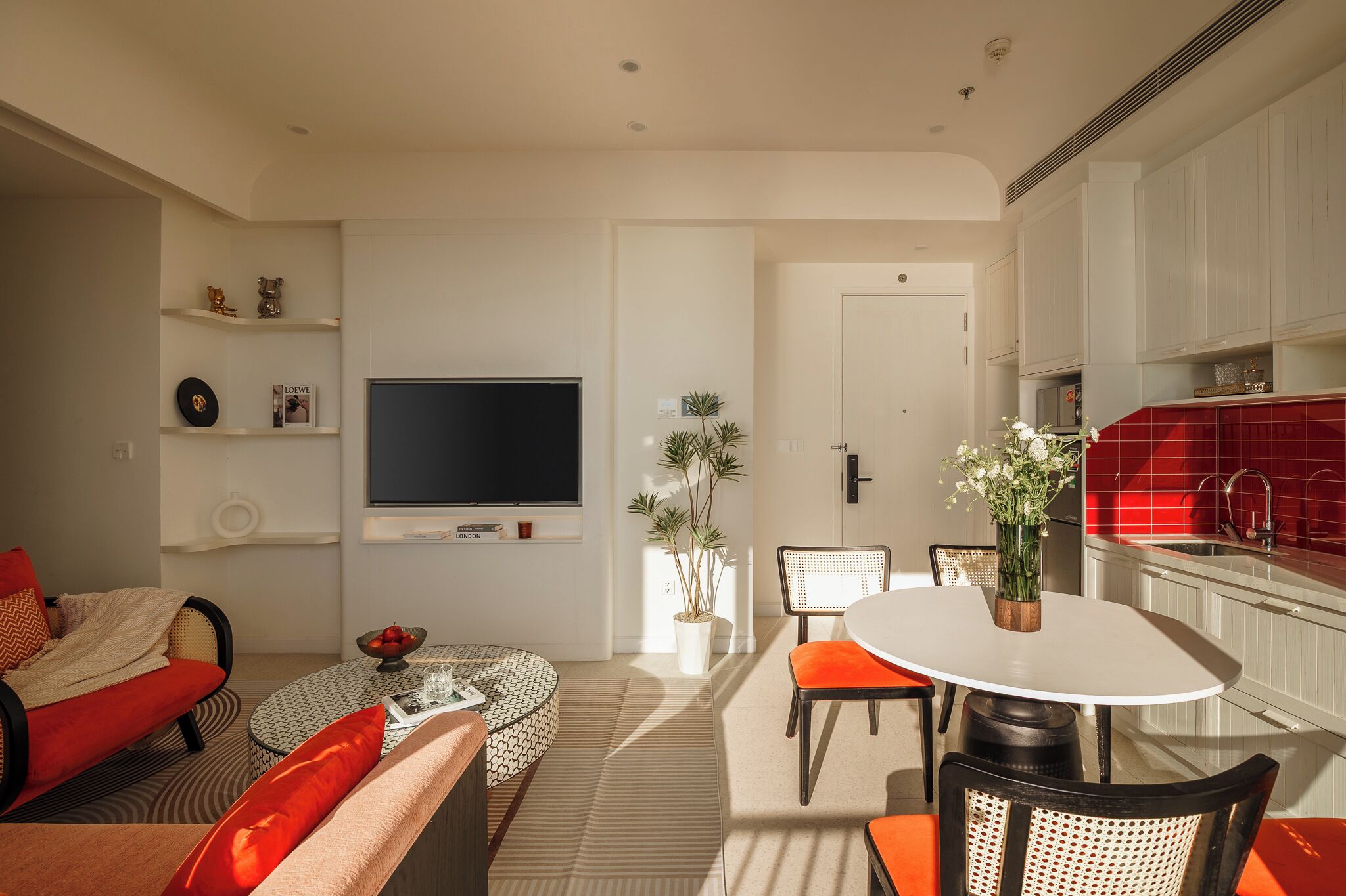 Apartemen Deluks, balkon, pemandangan pantai | Area keluarga | Smart TV