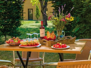 House | Balcony - Perigord Retreat Near Lascaux (Montignac)