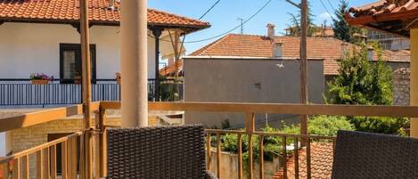 Appartement Confort, vue cour intérieure | Terrasse/Patio