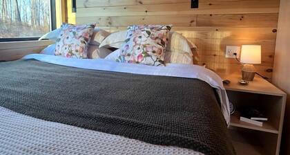 Dogwood: Modern Woodland Studio Pod Tiny Home with Private 300-Acre Forest near Quakertown Pennsylvania