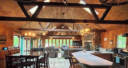 Sleeps 24! Ultimate family vacation, two houses side by side