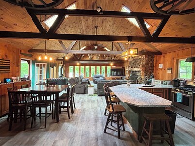Sleeps 24! Ultimate family vacation, two houses side by side