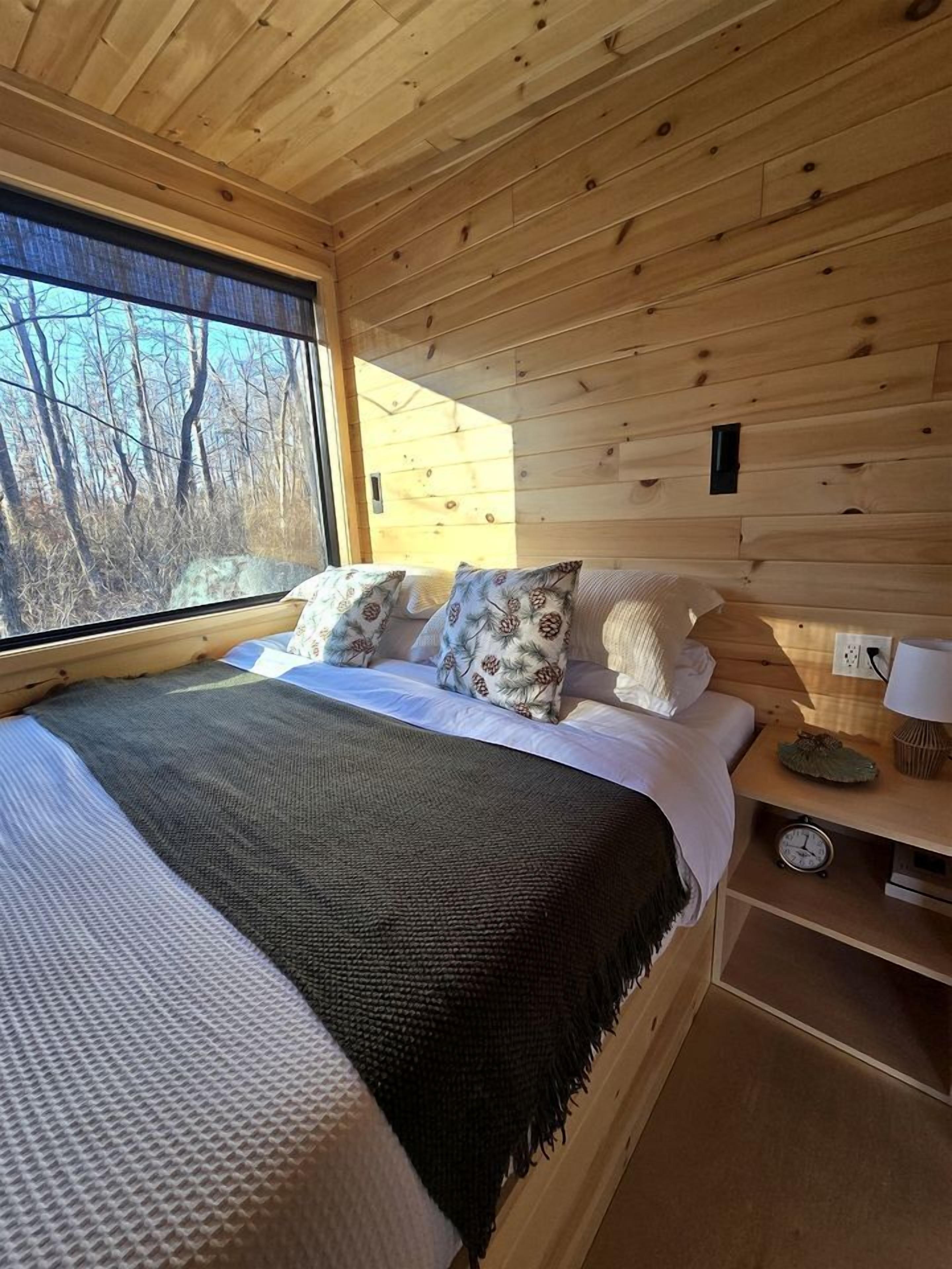 1 habitación y ropa de cama 